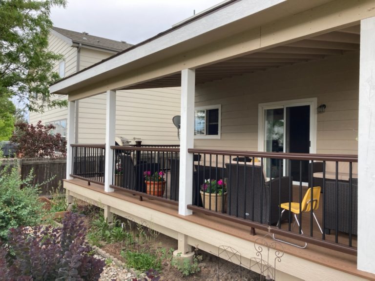 Trex Deck with Metal Railing