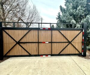 Automated gate repair and re-stain Centennial