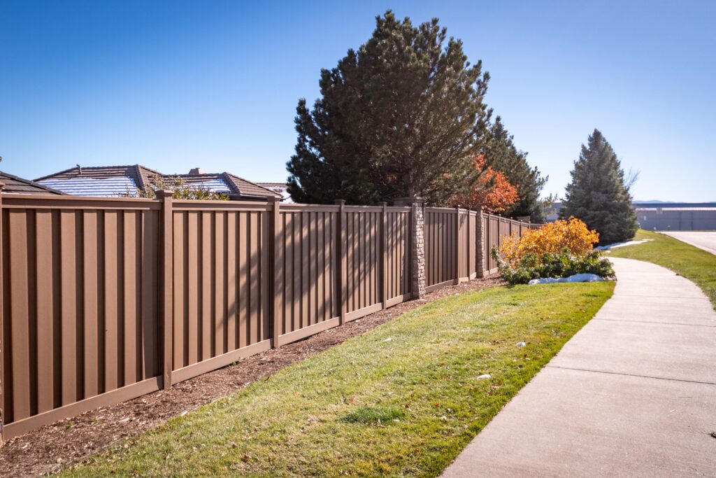 Trex Fence the Cove HOA Lakewood CO (3)