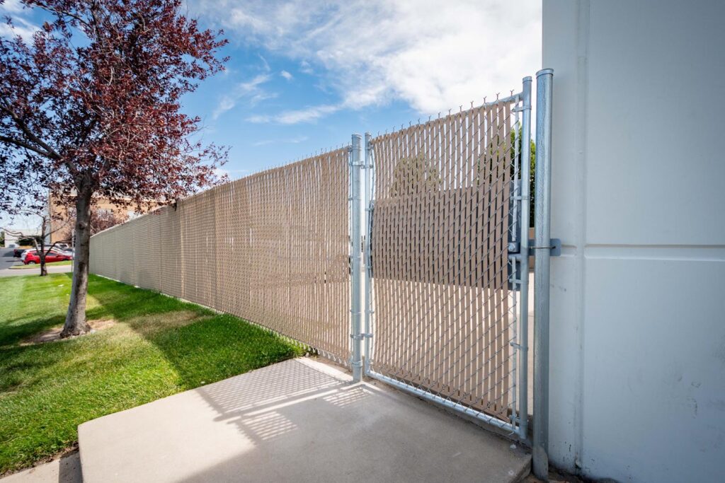 privacy slat chain link